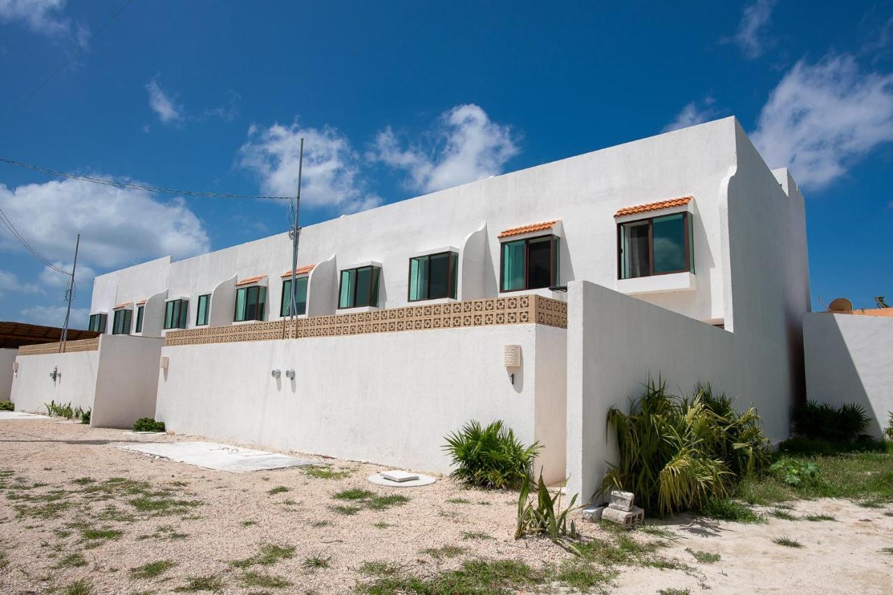 97982 New Modern Villa, Private Pool, High Internet Speed, 2 Blocks From The Beach Chicxulub Bagian luar foto