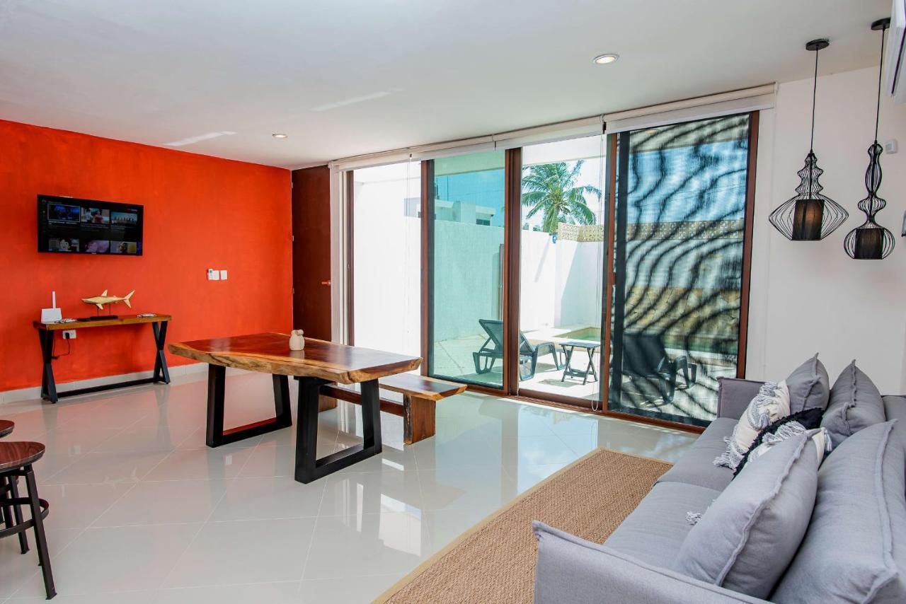 97982 New Modern Villa, Private Pool, High Internet Speed, 2 Blocks From The Beach Chicxulub Bagian luar foto